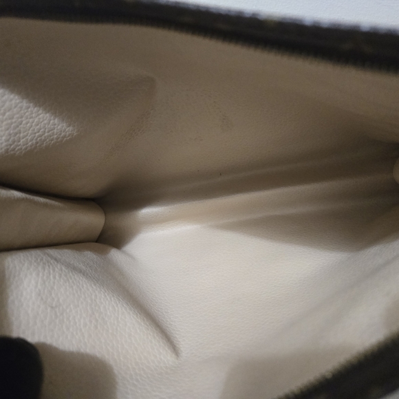 Louis Vuitton Brown Monogram Toiletry Pouch Bag - Picture 10 of 17